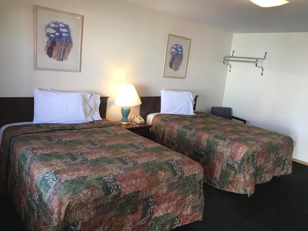 Western Holiday Motel Wichita Luaran gambar