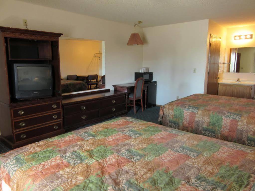 Western Holiday Motel Wichita Luaran gambar