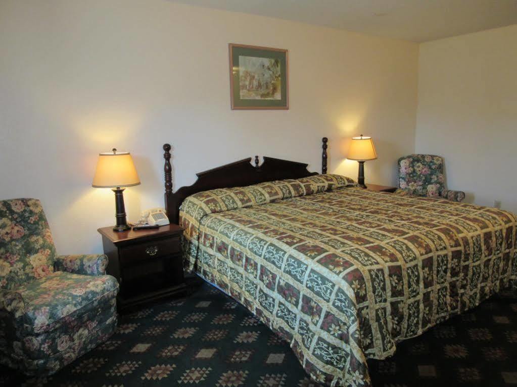Western Holiday Motel Wichita Luaran gambar