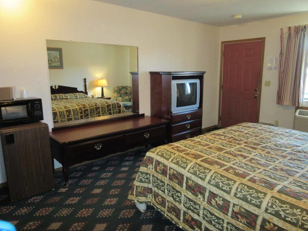 Western Holiday Motel Wichita Luaran gambar
